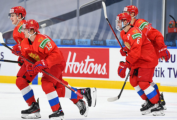 Сборная России одержала победу над командой Германии в четвертьфинале МЧМ-2021 со счетом 2:1