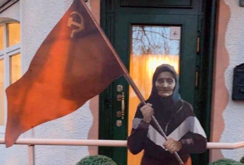 Бабушка со Знаменем